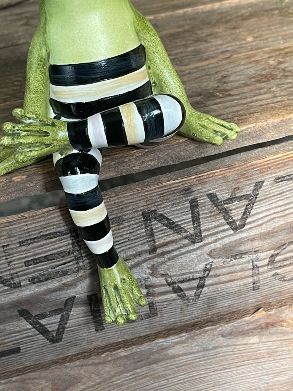 MacKenzie-Childs Fergal Frog Ledge Sitter-NEW - Picture 11 of 16